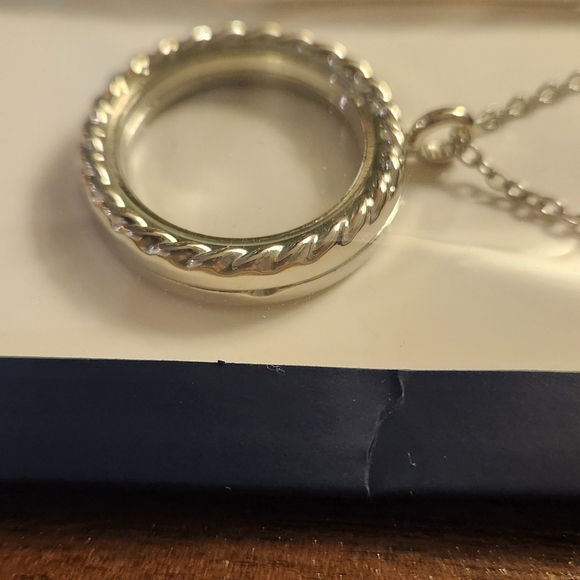 NWOT Effy silver mini-storage locket - Picture 4 of 5